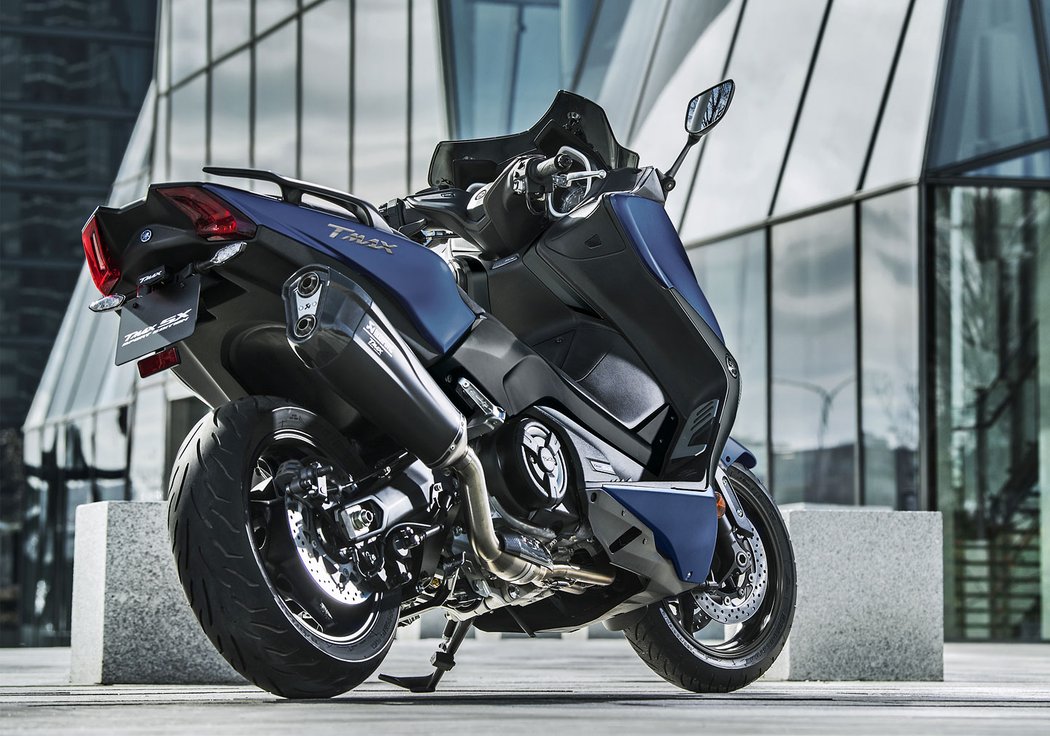 Yamaha XMax Iron Max