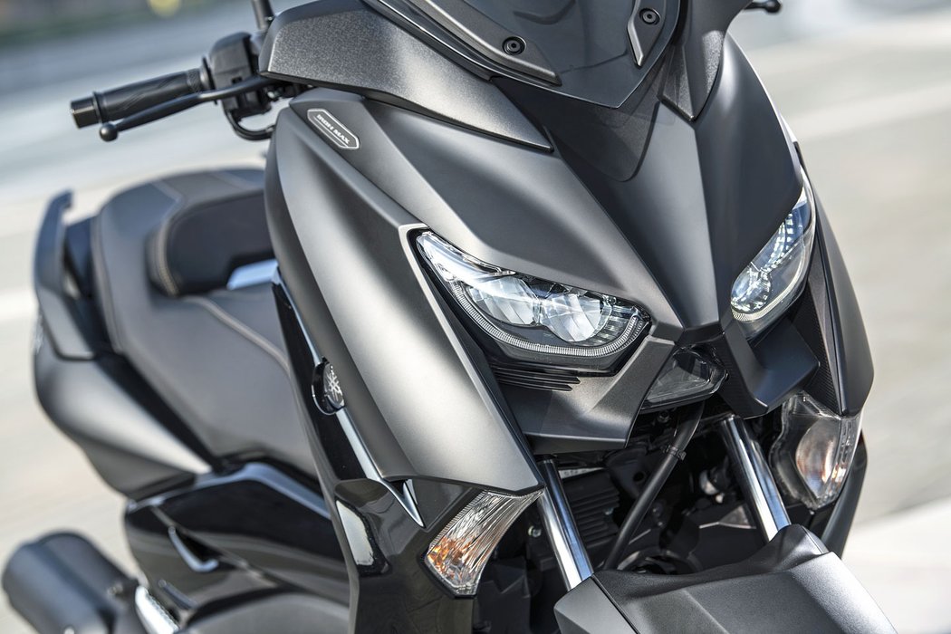 Yamaha XMax Iron Max