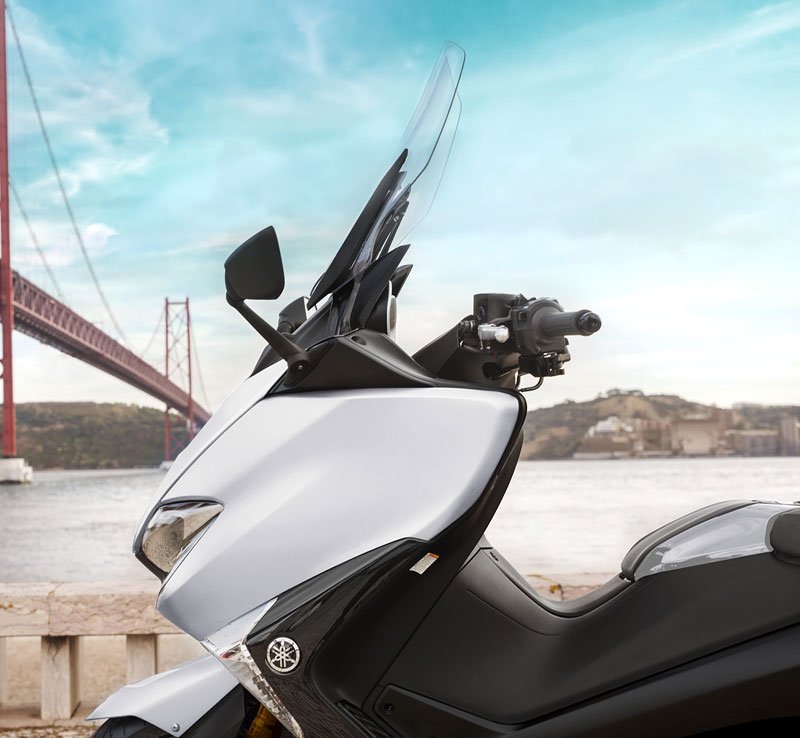 Yamaha XMax Iron Max