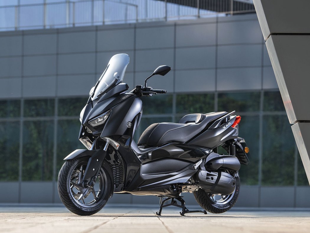 Yamaha XMax Iron Max