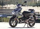 Yamaha Aerox 4 je praktický společník s vizáží supersportu