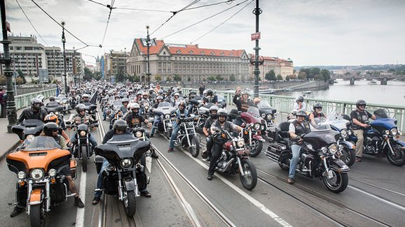 Na oslavy Harley-Davidson se do Prahy sjede na 60 tisíc motorkářů