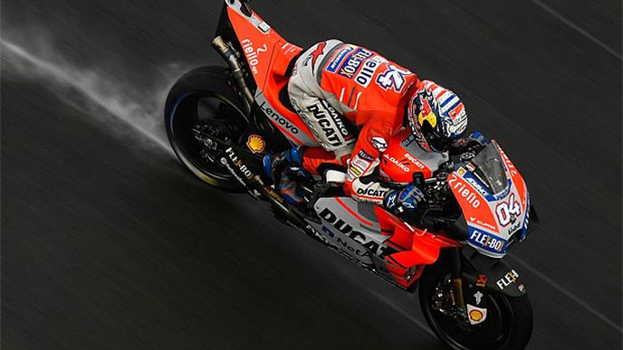 Motocyklová VC Valencie 2018: Přerušený závod MotoGP vyhrál Dovizioso Motocyklová VC Valencie 2018: Přerušený závod MotoGP vyhrál Dovizioso