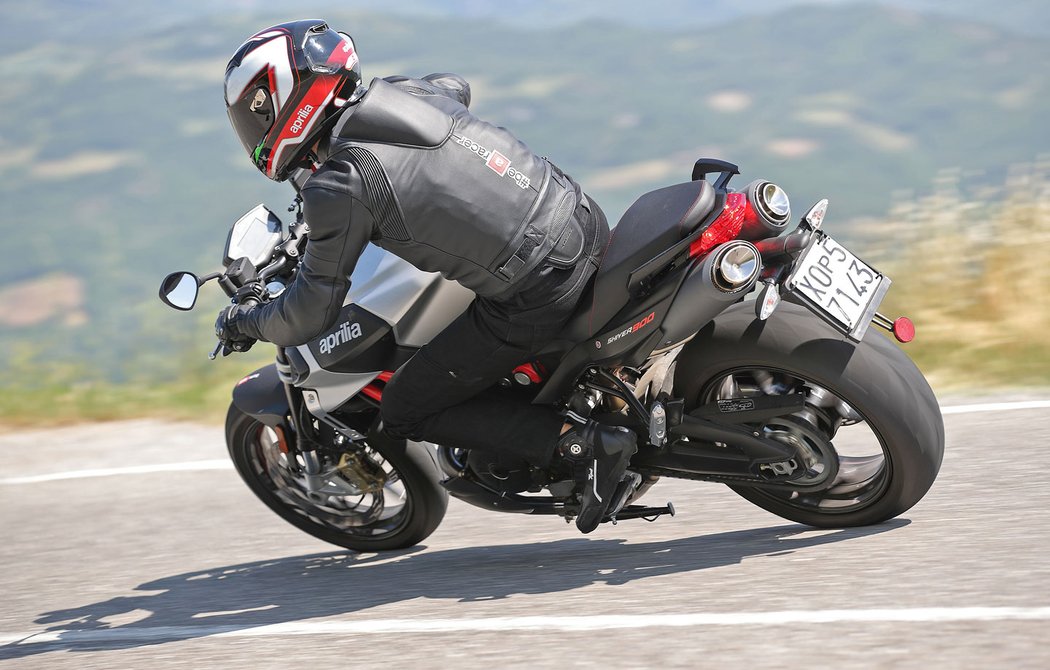 Aprilia Shiver 900