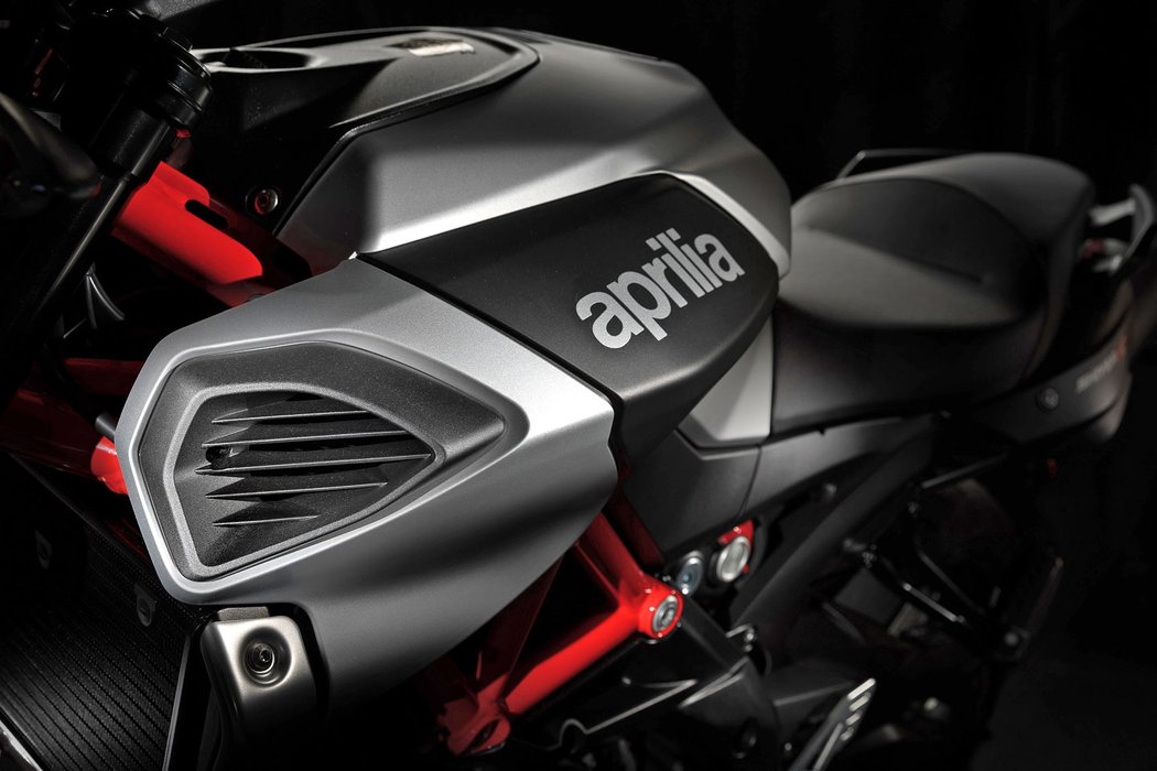 Aprilia Shiver 900