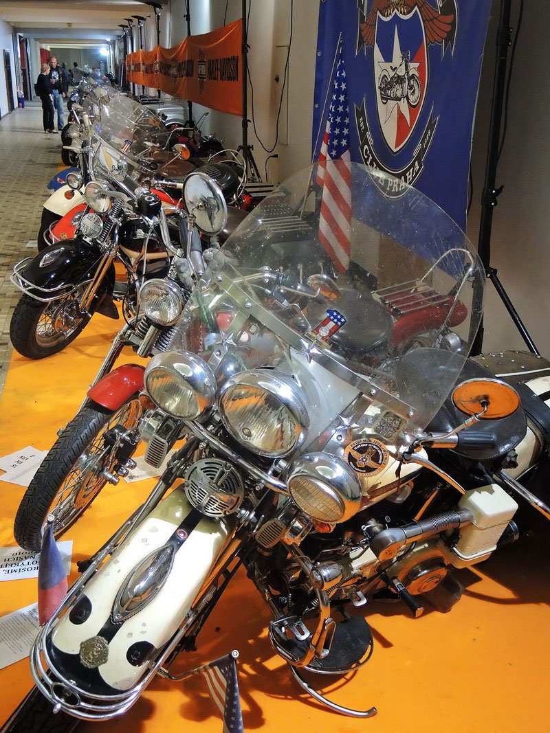 Harley-Davidson Harley-Davidson