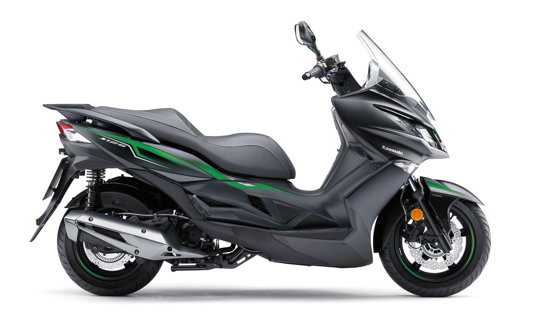 Kawasaki lehce osvěžila skútry J125 a J300