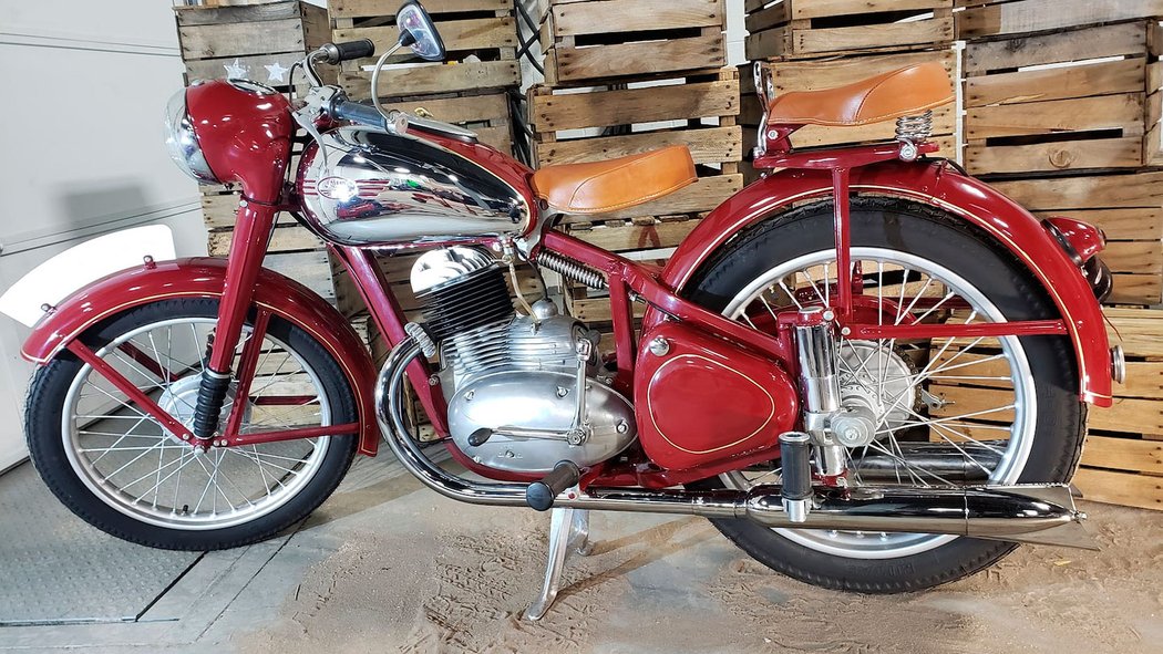 Jawa 250 typ 11 (1948)