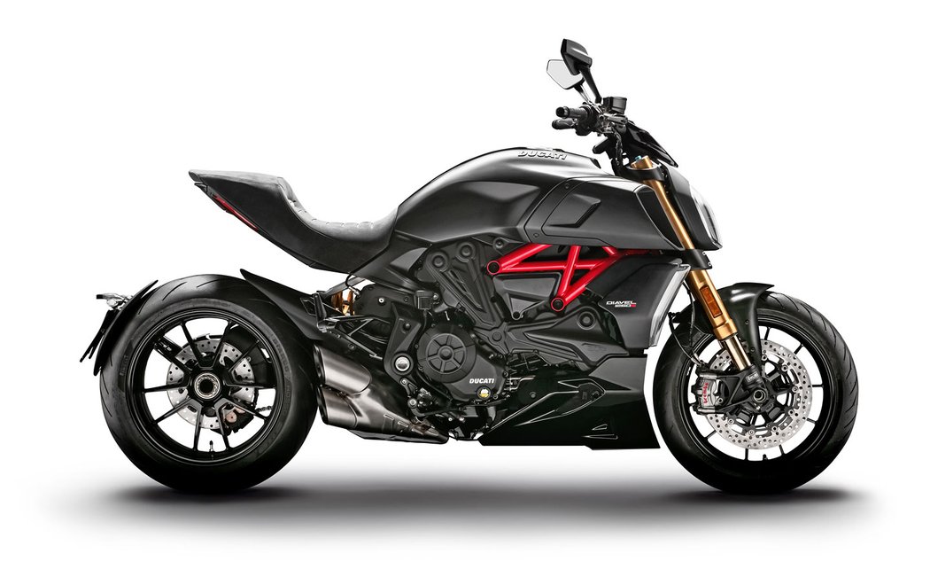 Ducati Diavel 1260 a 1260 S