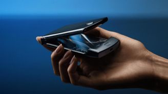 Motorola se snaží o návrat. Brzy uvede na trh reinkarnaci modelu Razr