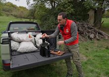 Bednář pracuje rukama, Vaculík se tomu skoro vyhne a investor driftuje: Nový díl Světa motorů už zítra!