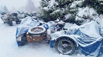 V Polsku se v lednu koná Wolfentreffen. Kousek od slovenských hranic se sjíždějí vyznavači jízdy v zimě. V Polsku se v lednu koná Wolfentreffen. Kousek od slovenských hranic se sjíždějí vyznavači jízdy v zimě.