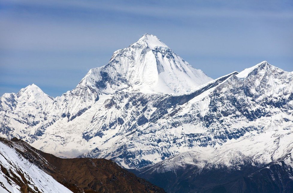 Nepál je známý především coby hornatá země bohatá na přírodní krásy. S Čínou se například dělí o Mount Everest. (ilustrační foto)