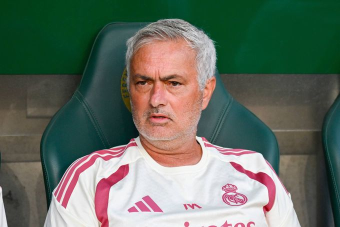 Mourinho už v Madridu pálí ostrými: Rodri? Nepotřebuji ho. Hráč o Realu nesmí pochybovat Mourinho už v Madridu pálí ostrými: Rodri? Nepotřebuji ho. Hráč o Realu nesmí pochybovat
