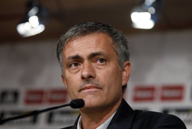 José Mourinho představen jako nový kouč Realu Madrid. José Mourinho představen jako nový kouč Realu Madrid.