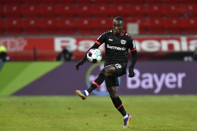 Moussa Diaby v zápase proti Borussii Dortmund