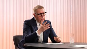 Ministr práce a sociálních věcí Aleš Juchelka (ANO) v Hráčích promluvil o tom, jak vnímá systém dávek, valorizaci penzí či rodičovského příspěvku a sociální smír v Česku.
