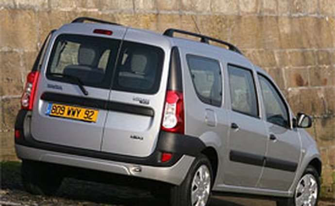Český trh v březnu 2009: Ve středních MPV uspěl Citroën C4 Picasso, mezi velkými opět Ford S-Max