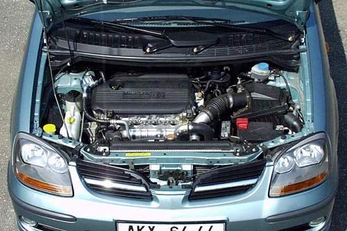 Nissan Almera Tino