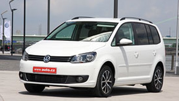 TEST Volkswagen Touran 1,2 TSI: První jízdní dojmy