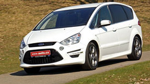 TEST Ford S-Max 2,0 EcoBoost (176 kW) – Nejsilnější z&nbsp;rodinných