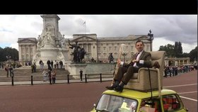 Mr. Bean oslavil 25. výročí! Jízdou napříč Londýnem.