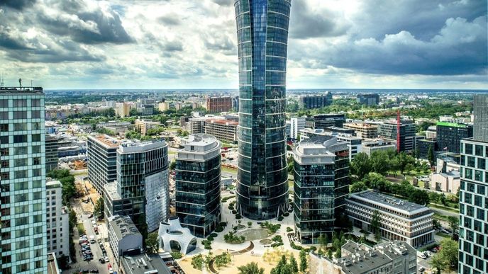 Mrakodrap Spire ve Varšavě Mrakodrap Spire ve Varšavě