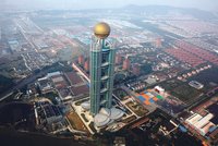 Nejhloupější mrakodrap: Číňané ho postavili ve vesnici