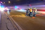 Smrtelná nehoda motorkáře v tunelu Mrázovka. (4. říjen 2023)