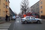 Policie už v pondělí evakuovala desítky lidí v Šámalově ulici v Brně kvůli nálezu mrtvoly muže (†42) a chemikáliím.