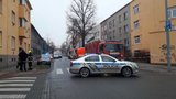 Policie v noci evakuovala dalších 50 lidí: Mrtvý ze Židenic měl doma sklad chemikálií