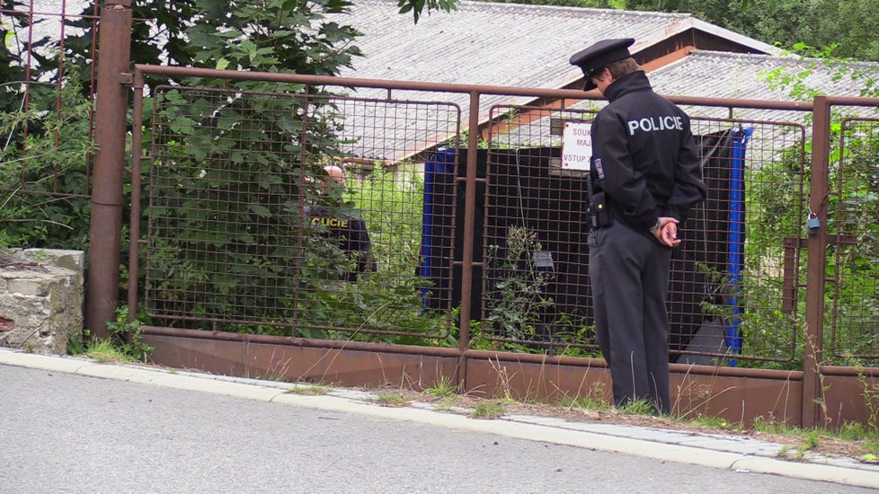 Ve Voticích našla policie lidskou kostru.