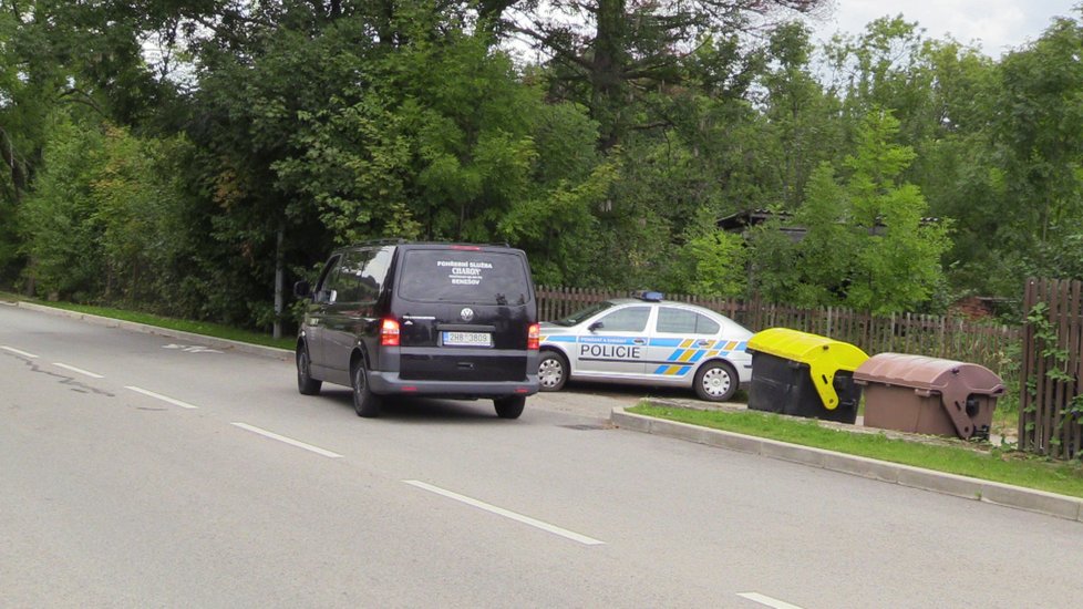 Ve Voticích našla policie lidskou kostru.