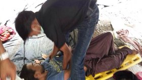 Uprostřed thajské džungle našli policisté tábor obchodníků s bílým masem - byl plný mrtvých migrantů