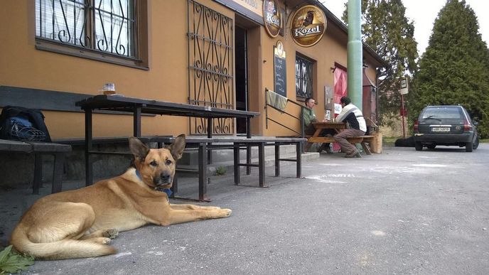 Hospoda v obci Mrzky na Kolínsku