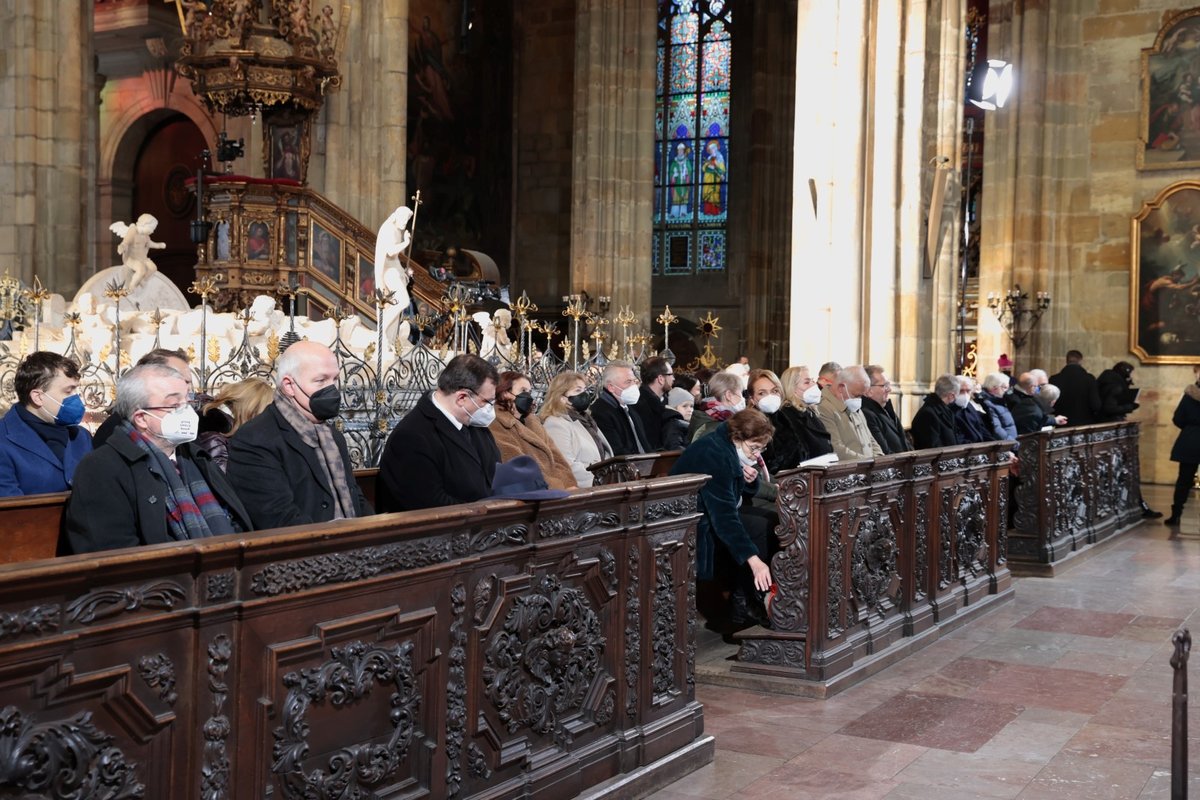  Na Pražském hradě se v katedrále sv. Víta konala zádušní mše za prezidenta Václava Havla. (18. prosince 2021)