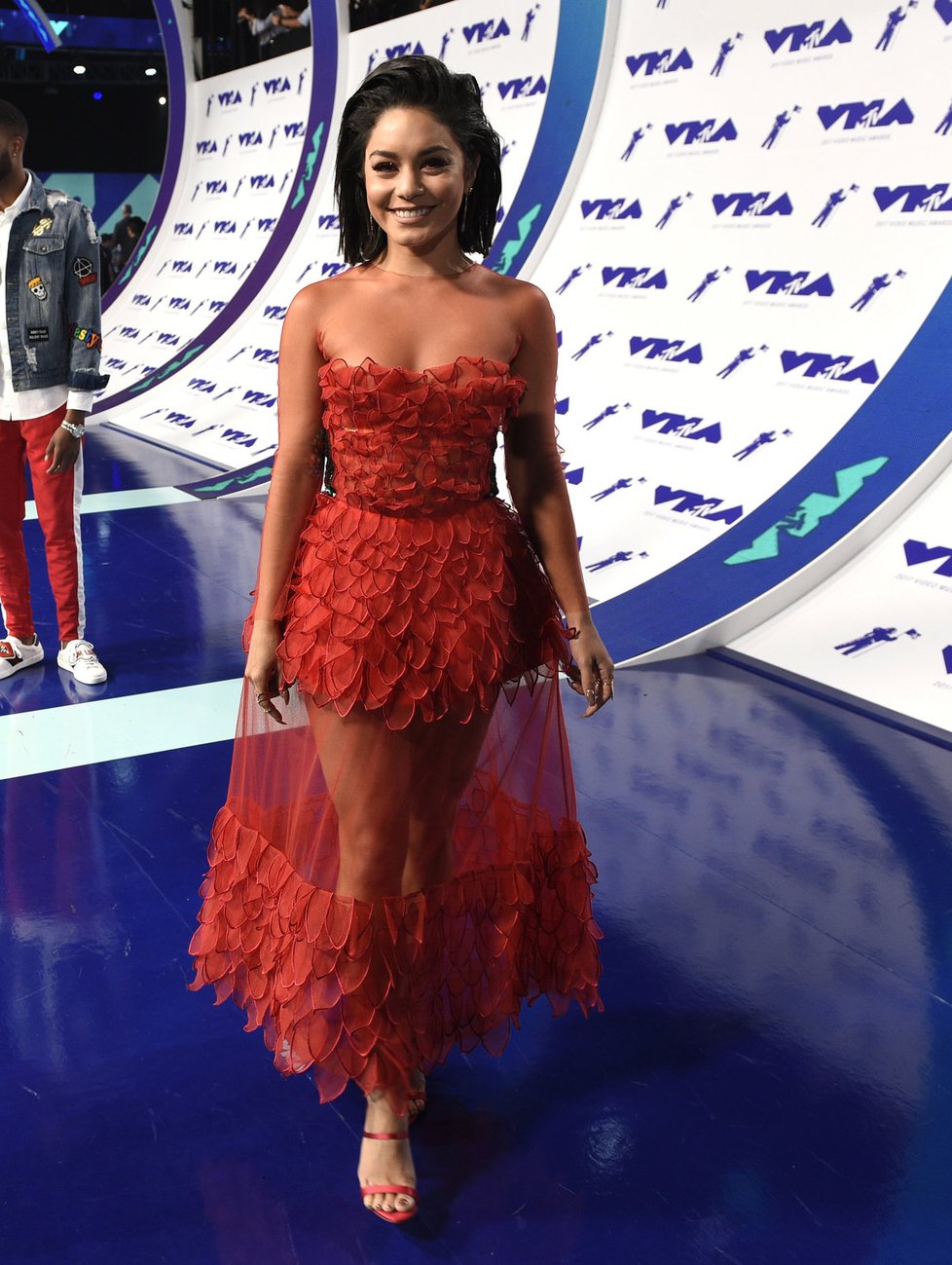 Herečka a zpěvačka Vanessa Hudgens na předávání MTV Video Music Awards