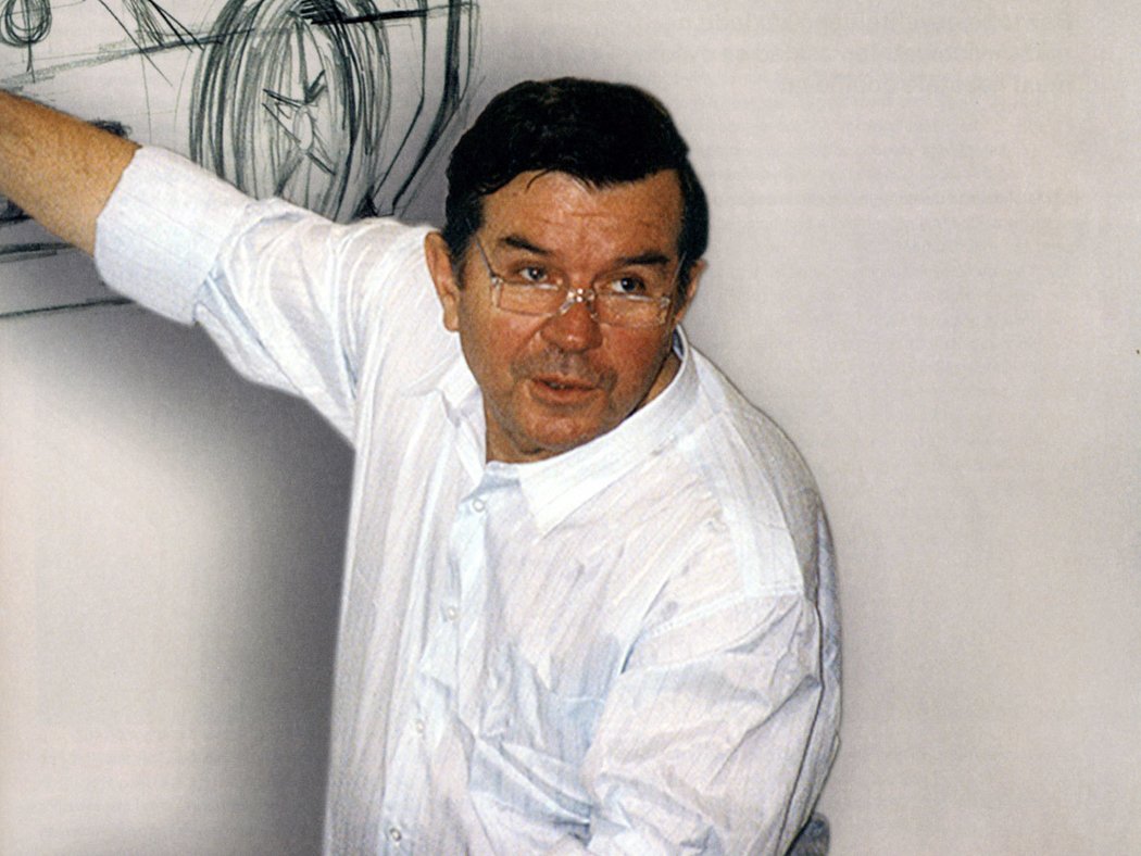 Legendární designér Václav Král byl nejen otcem MTX Roadster, ale také iniciátorem akce pro přítele Jiřího Pekárka (na dobové fotografi i u moře vlevo) dojet nafotit tento český kabriolet na olympiádu v Barceloně 1992