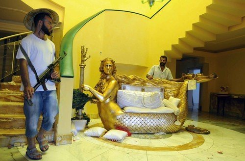 Ušetřen nezůstal ani palác Kaddáfiho dcery Aishy