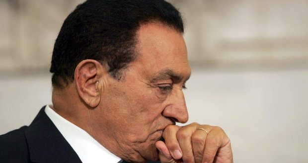 Mubarakovi hrozí za palbu do demonstrantů trest smrti