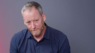 Mucha: Vary nemají být kolbištěm vyřizování účtů. Je to speciální svět, spojuje nás jedno téma - film Mucha: Vary nemají být kolbištěm vyřizování účtů. Je to speciální svět, spojuje nás jedno téma - film