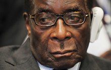 Puč v Zimbabwe: Vojáci zatkli Mugabeho! Je to jeho konec?