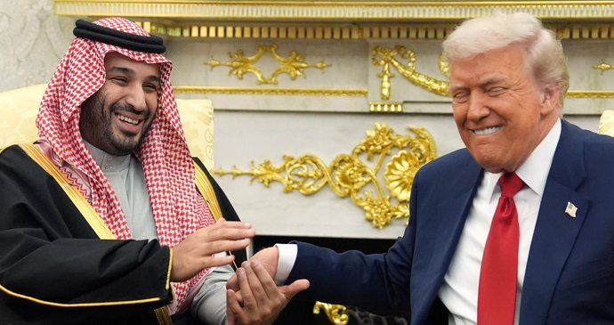 Saúdskoarabský korunní princ Muhammad bin Salmán u prezidenta USA Donalda Trumpa v Bílém domě (18.11.2025)