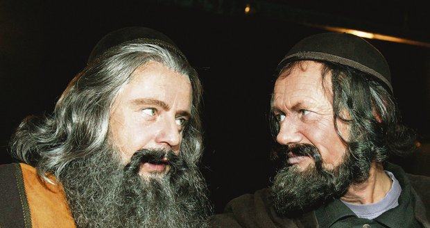 2006 – Golem, Hybernia. Byl tvůrcem Golema, pražským rabínem Löwem (na snímku s Jiřím Kornem)