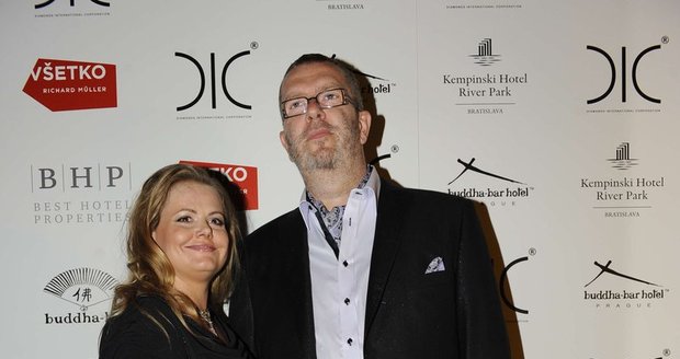Richard Müller (51) se svou současnou partnerkou Vandou Wolfovou (41).