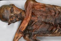 Rodina mumifikovala dědu a brala jeho důchod