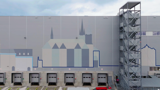 Největší mural v Česku je v Chebu. Na průmyslový park ho nastříkal Chemis Největší mural v Česku je v Chebu. Na průmyslový park ho nastříkal Chemis