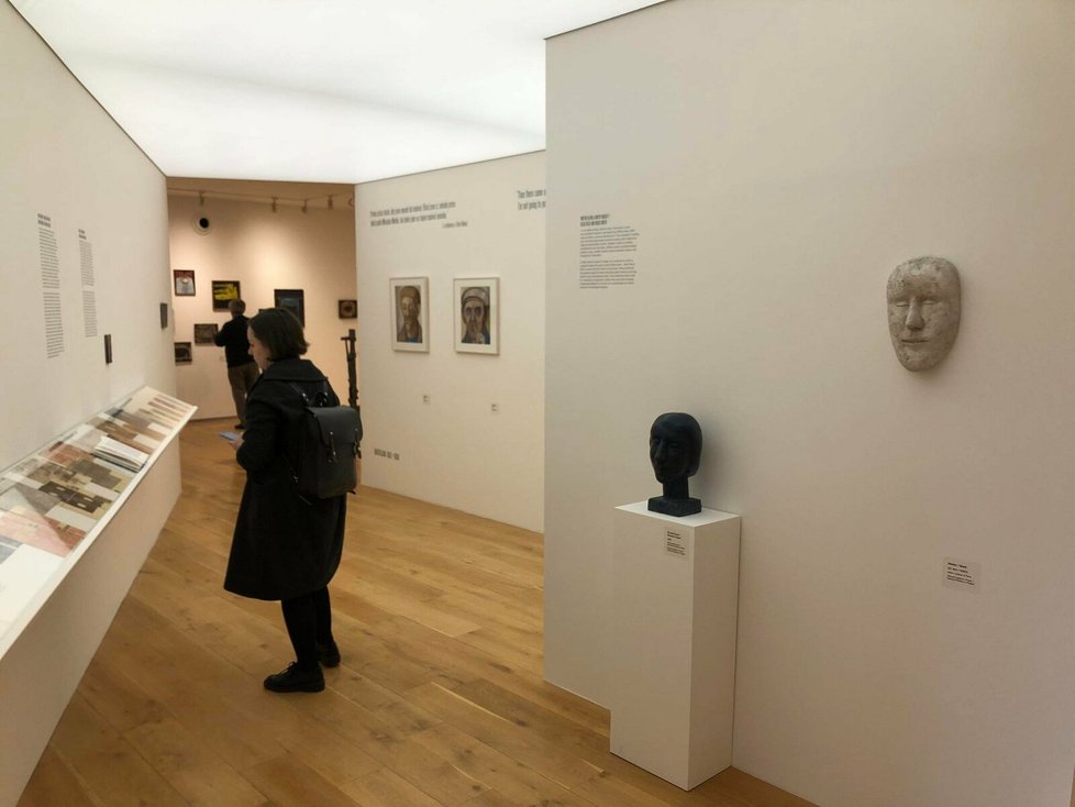 V Museu Kampa je k vidění výstava sochaře Zbyňka Sekala, jehož tvorbu výrazně ovlivnilo uvěznění v koncentračním táboře