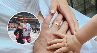 Radostná novina u hokejisty Musila: Jeho půvabná MasterChefka nosí pod srdcem druhé dítě!