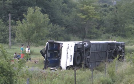 Tragická nehoda si vyžádala pět životů.